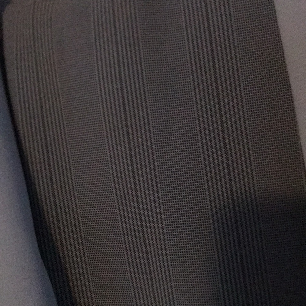Perceptions suit - Picture 2 of 2